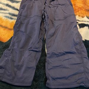Lululemon Studio crop pants